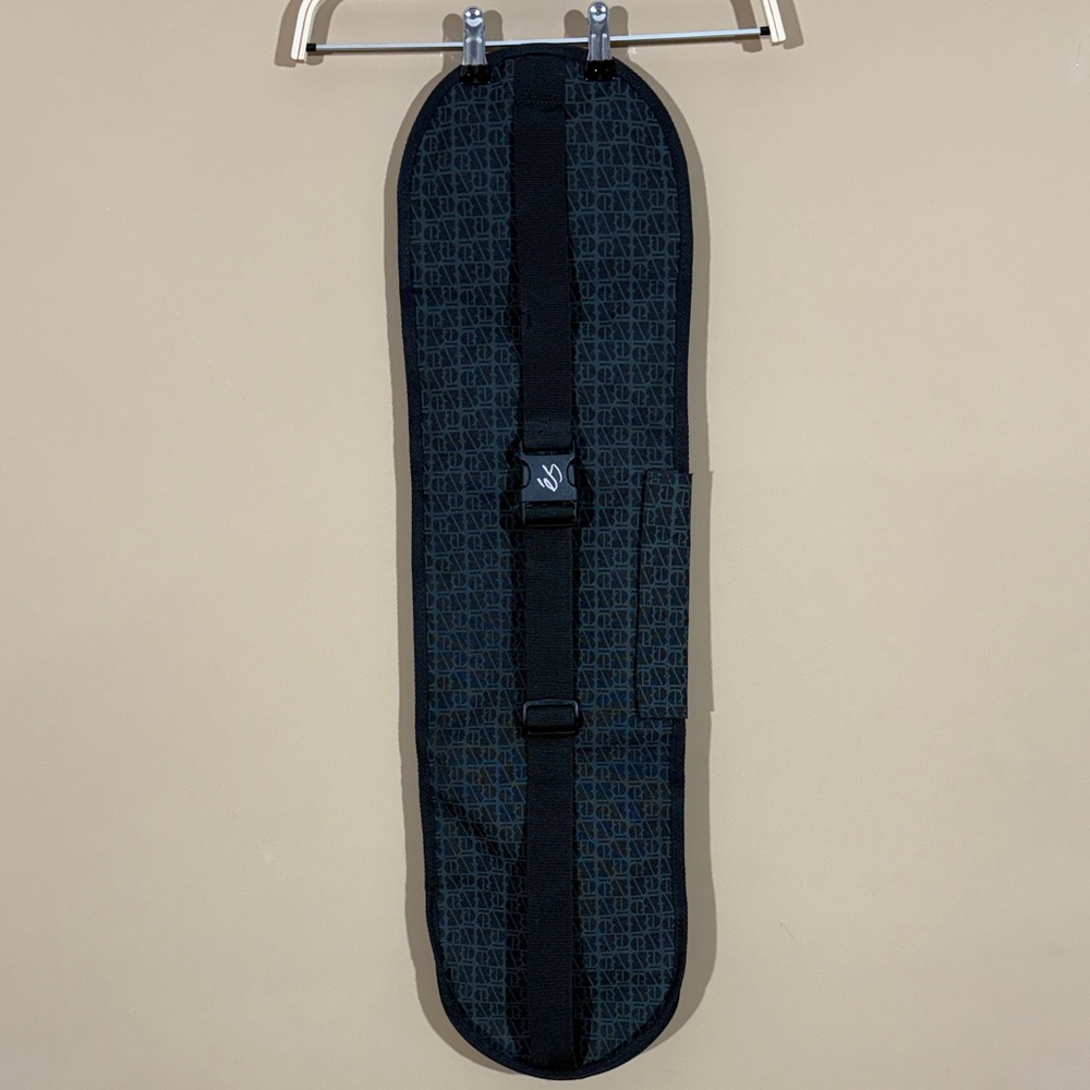 és Carry On Skateboard Bag - Picture 2 of 6